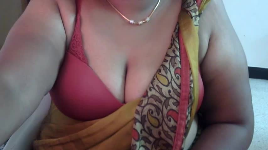 Live sex webcam photo for Nithya_forever #73971310