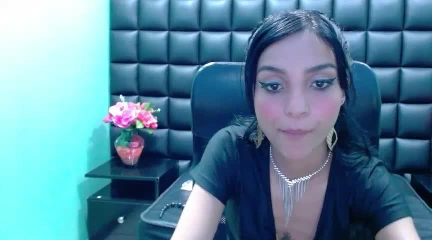 Live sex webcam photo for Sarira_Love #179738946